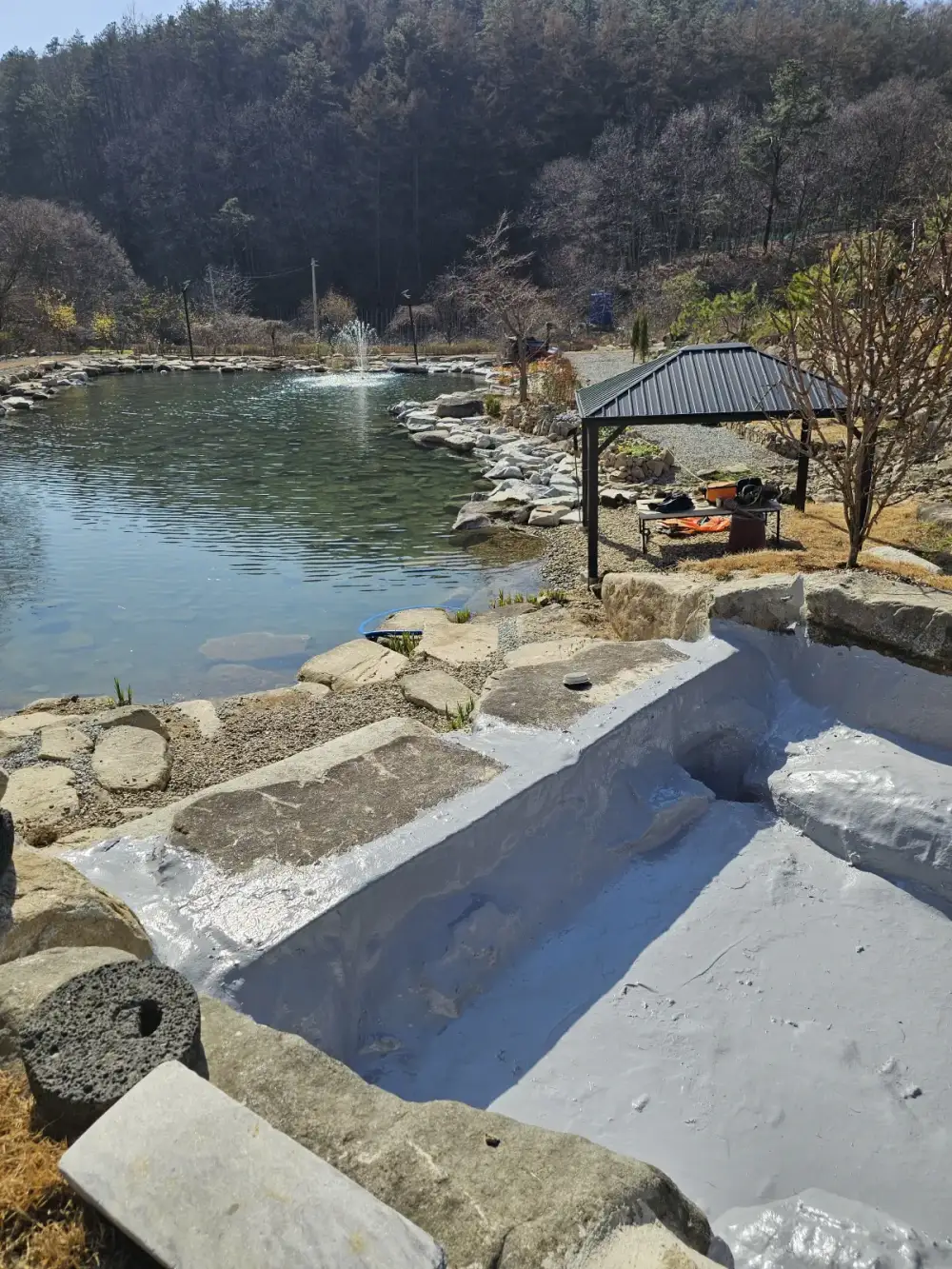 용인연못수리